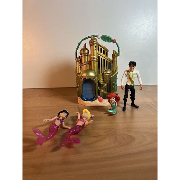 Disney Little Mermaid Toy Bundle Animators Littles Castle Prince Eric - Picture 1 of 11